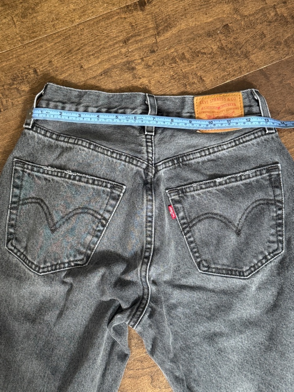 Levi’s 501 Dark Grey High-Rise Distressed Straight Leg Jeans - Picture 7 of 10
